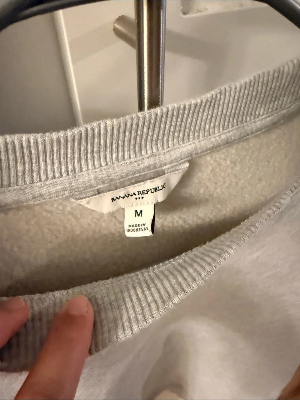 Banana Republic Light Gray Crewneck Sweatshirt